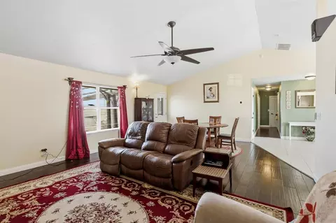 Living - 998 Garden Rd, Tuttle, OK 73089 photo 1 of 1