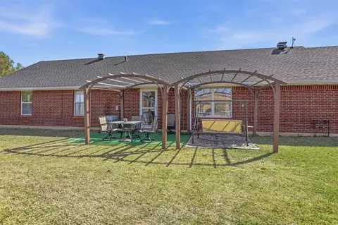 Other - 998 Garden Rd, Tuttle, OK 73089 photo 5 of 9