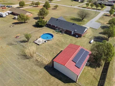 998 Garden Rd, Tuttle, OK 73089