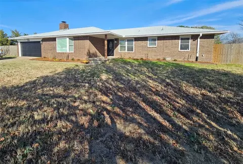 3305 Monticello Dr, Shawnee, OK 74804