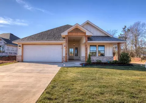 1100 Wisteria Way, Noble, OK 73068