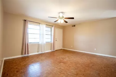 Living - 6904 NW 60th Dr, Bethany, OK 73008 photo 2 of 2