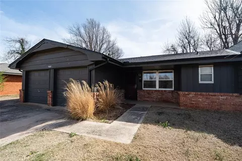 Exterior - 6904 NW 60th Dr, Bethany, OK 73008 photo 6 of 7