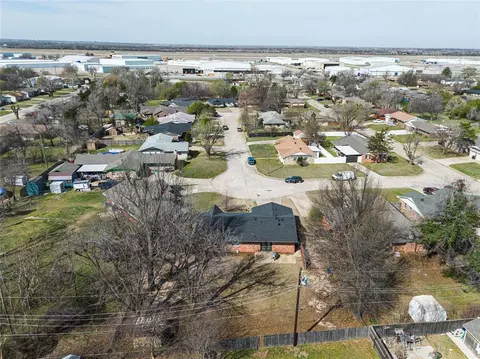 View/Area - 6904 NW 60th Dr, Bethany, OK 73008 photo 3 of 8