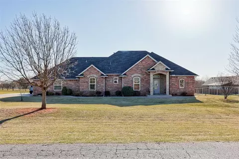 210 N Grigsby Rd, Newcastle, OK 73065