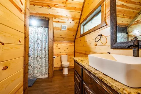 Bath - 317 Sugar Pine Loop, Broken Bow, OK 74728 photo 4 of 9