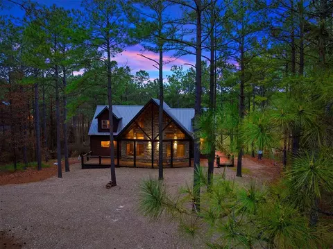 Exterior - 317 Sugar Pine Loop, Broken Bow, OK 74728 photo 3 of 11