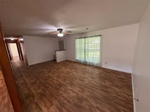 Living - 707 S Mcclure St, Broken Bow, OK 74728 photo 1 of 4