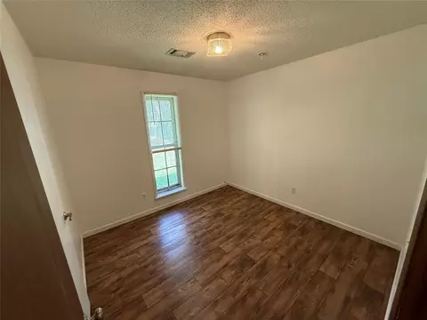 Bedroom - 707 S Mcclure St, Broken Bow, OK 74728 photo 1 of 6