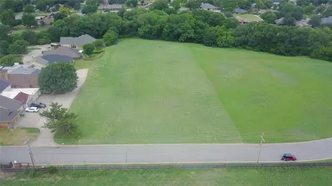 Sunup Drive, Clinton, OK 73601