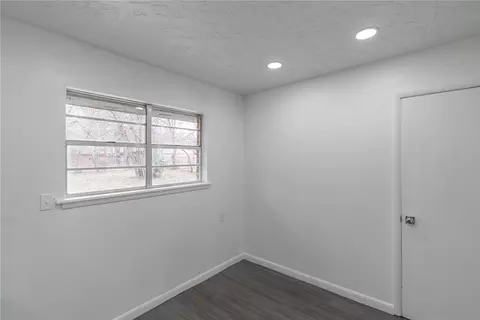 Bedroom - 337 Garrison Dr, Norman, OK 73069 photo 1 of 12