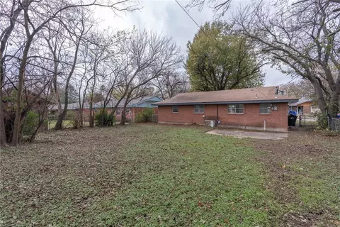 Exterior - 337 Garrison Dr, Norman, OK 73069 photo 3 of 7