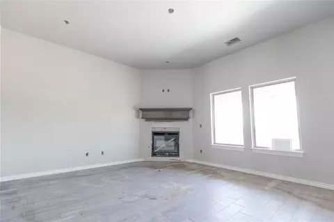 12312 SW 32nd St, Yukon, OK 73099