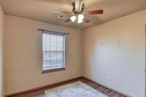 Bedroom - 10 Westend Ct, Tuttle, OK 73089 photo 5 of 6
