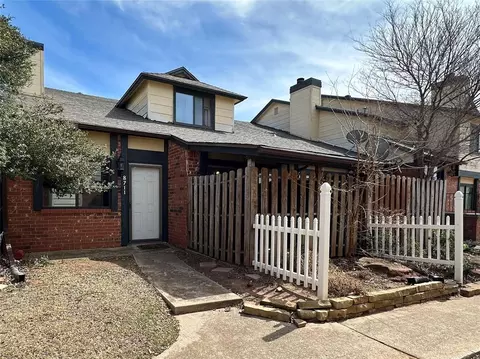 8711 N Roxbury Blvd, Oklahoma City, OK 73132