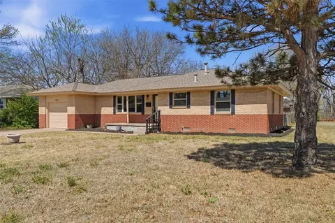 1203 Barbour St, Norman, OK 73069