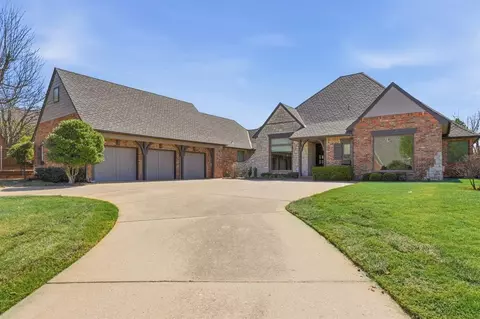 608 Glenridge Dr, Edmond, OK 73013