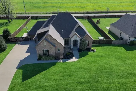 3460 Stanton Dr, Newcastle, OK 73065