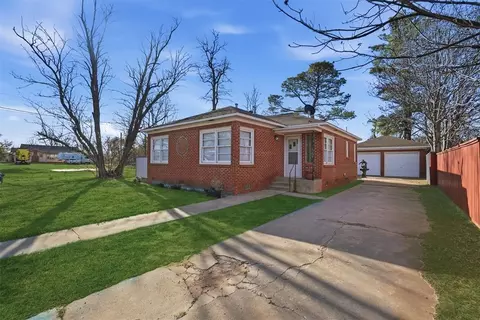 408 W Taylor St, Mangum, OK 73554