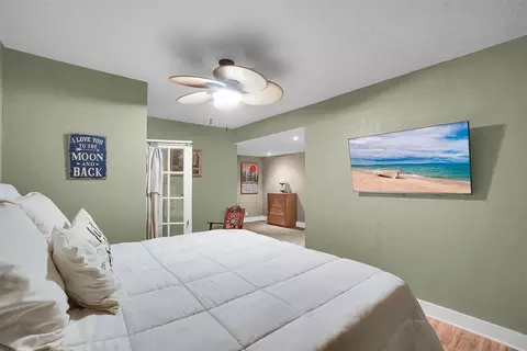 Bedroom - 20449 E County Road 159 Rd, Altus, OK 73521 photo 2 of 5