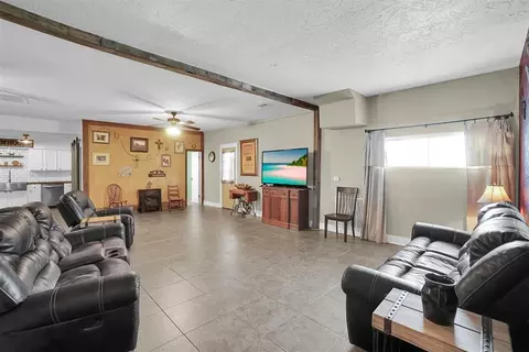 Living - 20449 E County Road 159 Rd, Altus, OK 73521 photo 1 of 1