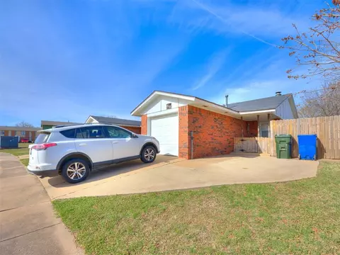 1814 N Crawford Ave #1816, Norman, OK 73069