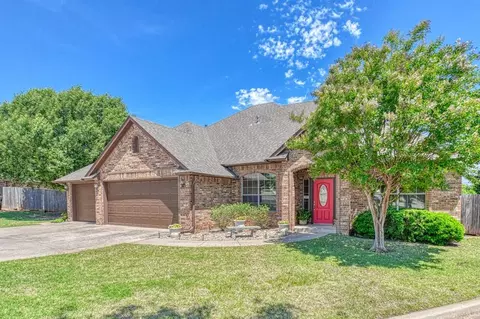 101 Summit Ridge Ct, Norman, OK 73071