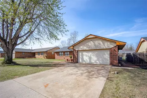 1119 W Johnathan Way, Mustang, OK 73064