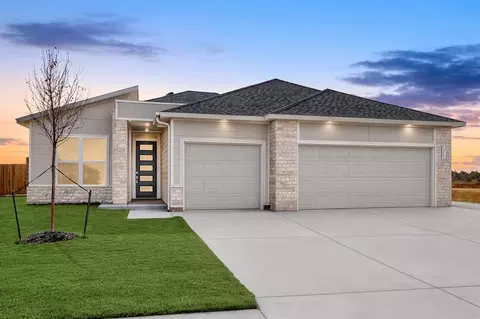 4220 NW 180th St, Edmond, OK 73012