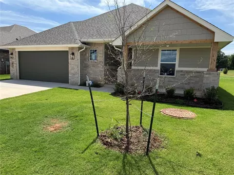 831 Virginia Ave, Newcastle, OK 73065