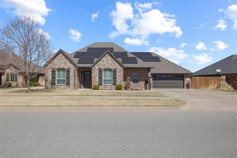 2101 Stratta Dr, Weatherford, OK 73096