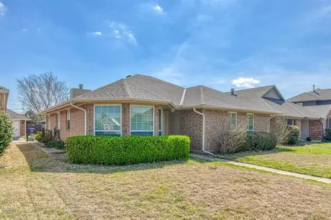 Exterior - 2817 Brompton Dr, Norman, OK 73072 photo 2 of 6