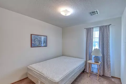 Bedroom - 2817 Brompton Dr, Norman, OK 73072 photo 5 of 6