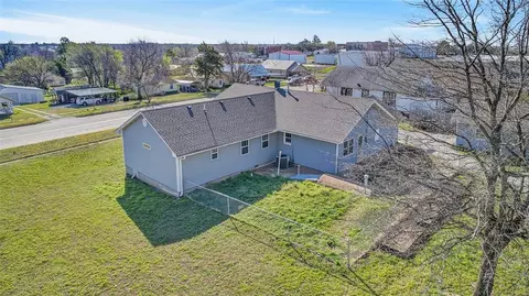 209 N Rush Ave, Rush Springs, OK 73082