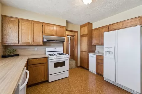 Kitchen - 1237 Denison Dr, Norman, OK 73069 photo 5 of 5