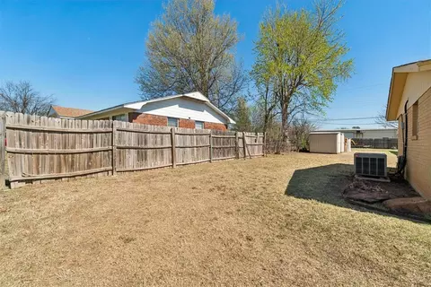 Exterior - 1237 Denison Dr, Norman, OK 73069 photo 4 of 7