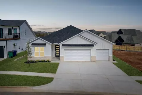 5613 NW 155th St, Edmond, OK 73013