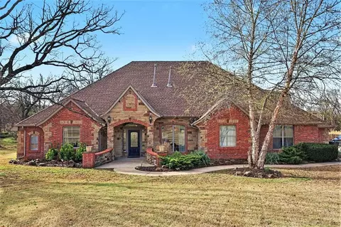 7416 NE 133rd St, Edmond, OK 73013