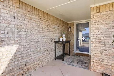 Entry Way - 3208 Gettysburg Dr, Altus, OK 73521 photo 1 of 5