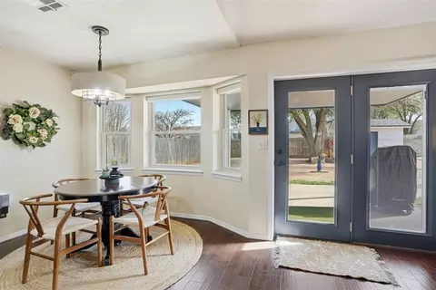 Entry Way - 3208 Gettysburg Dr, Altus, OK 73521 photo 4 of 5