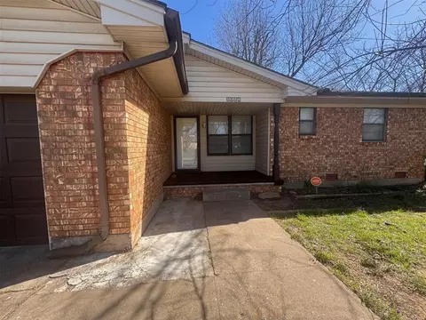 2028 N Mitchell Dr, Midwest City, OK 73110