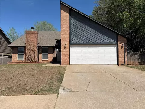 1425 NE 25th St, Moore, OK 73160