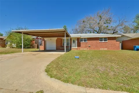705 Stahl Dr, Midwest City, OK 73110