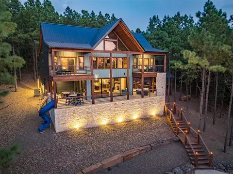 319 Lukfata Fork Trl, Broken Bow, OK 74728