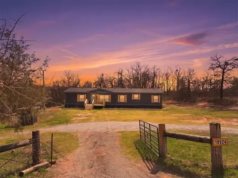 19924 Tealwood Rd, Newalla, OK 74857
