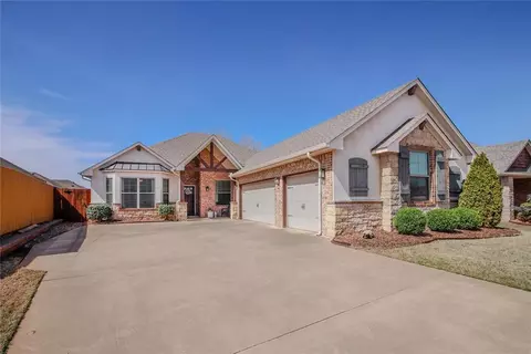 19205 Rush Springs Ln, Edmond, OK 73012