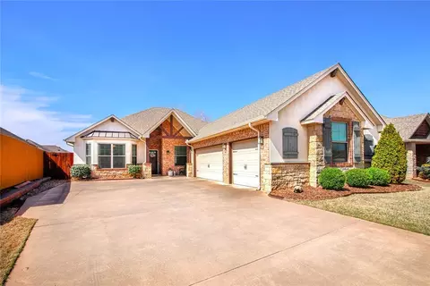 19205 Rush Springs Ln, Edmond, OK 73012
