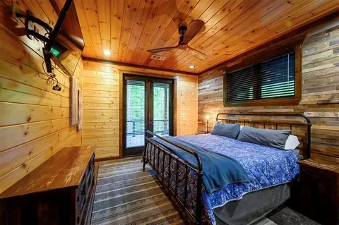 Bedroom - 29 Moonseed Cir, Broken Bow, OK 74728 photo 7 of 10