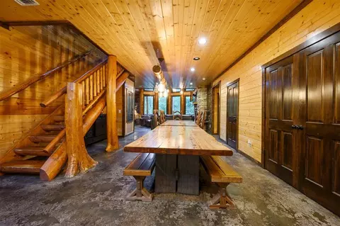 Dining - 29 Moonseed Cir, Broken Bow, OK 74728 photo 1 of 2