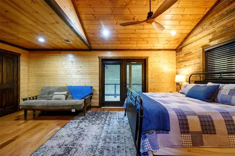Bedroom - 29 Moonseed Cir, Broken Bow, OK 74728 photo 9 of 10